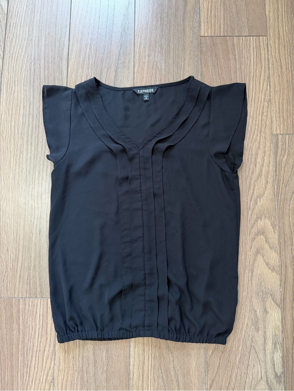 Express Women’s Black Pleated V-Neck Blouse Size XS